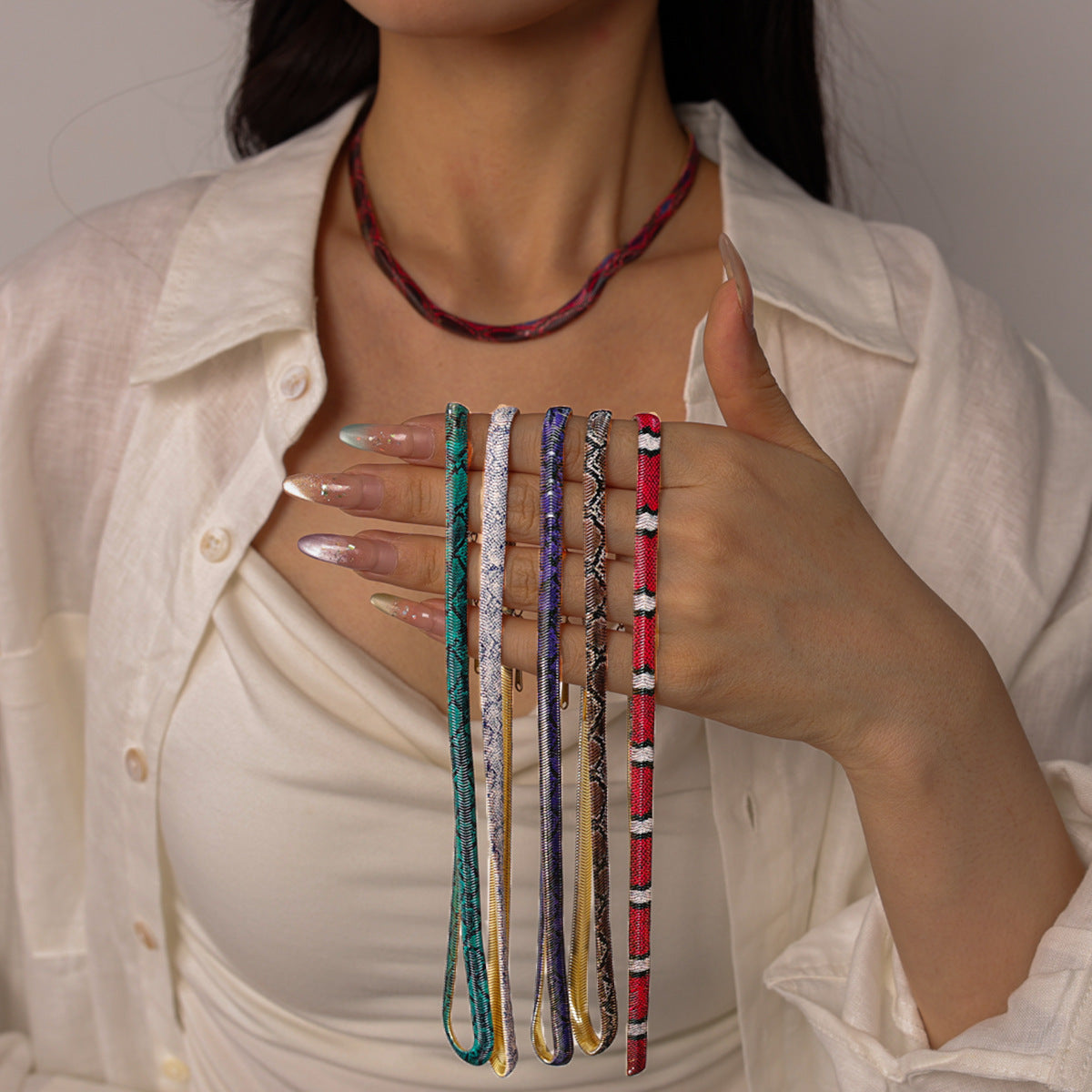 Elegant Snake Pattern Necklace