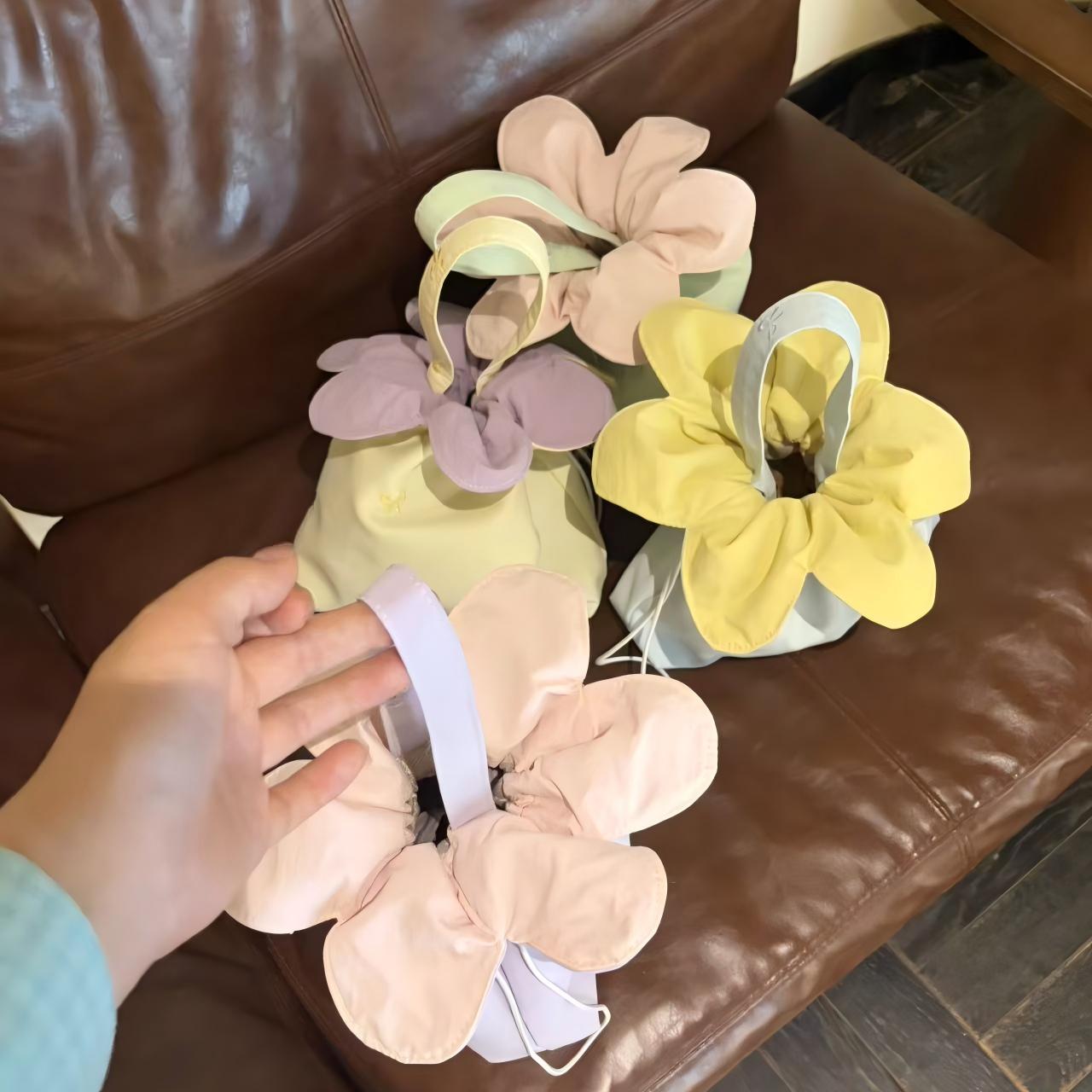 Drawstring Flower Mini Bag