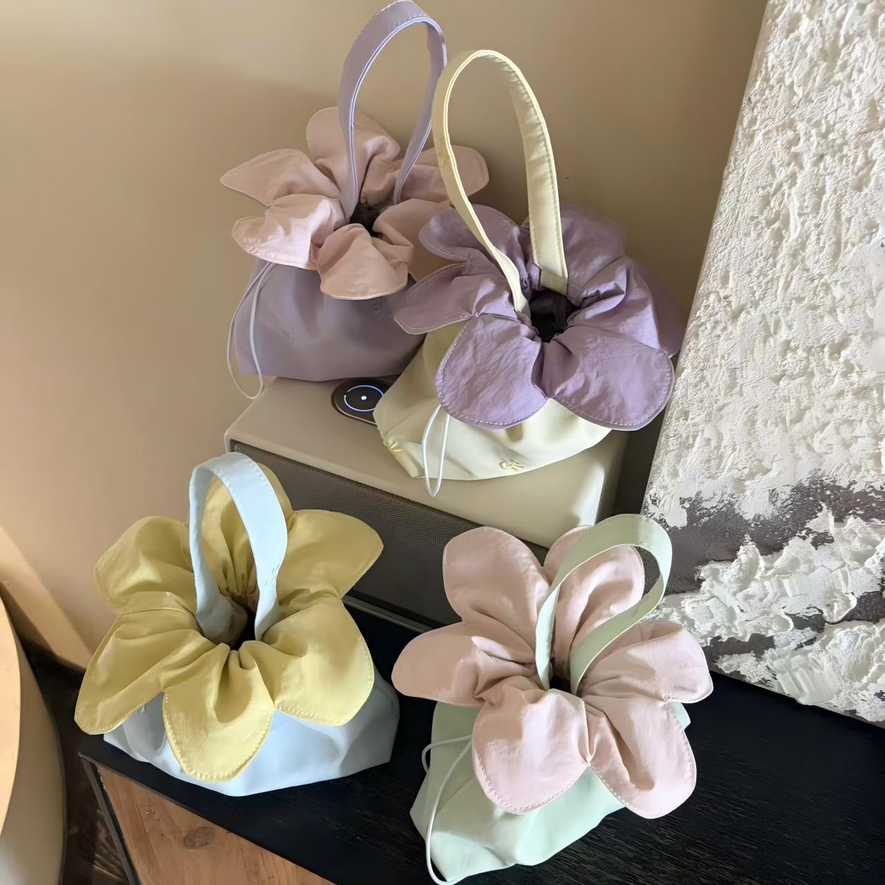 Drawstring Flower Mini Bag
