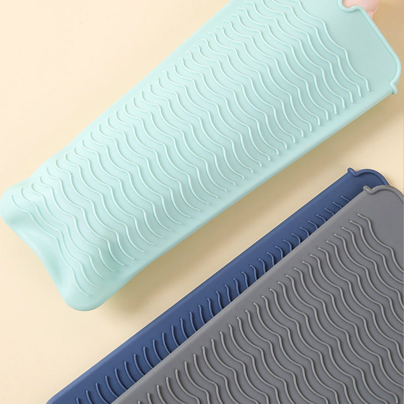 Non-slip Silicone Heat-Resistant Mat & Storage Pouch for Heated Tools