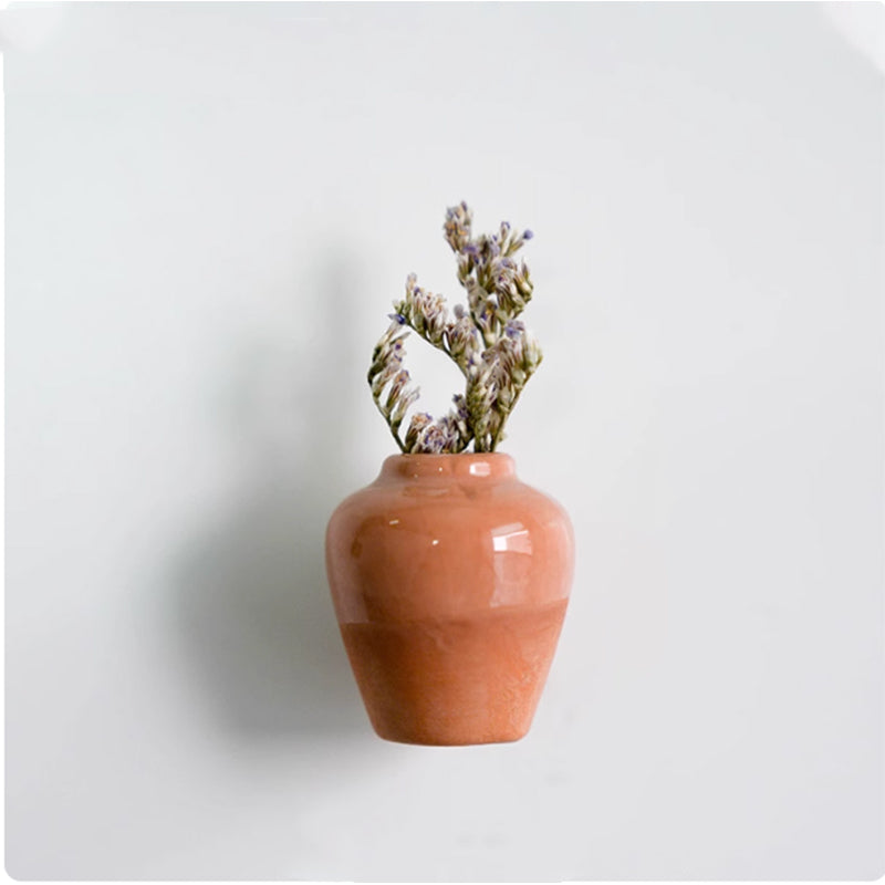 Magnetic Mini Vase for Fridge & Metal Surfaces