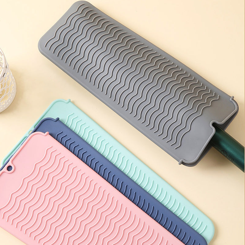 Non-slip Silicone Heat-Resistant Mat & Storage Pouch for Heated Tools