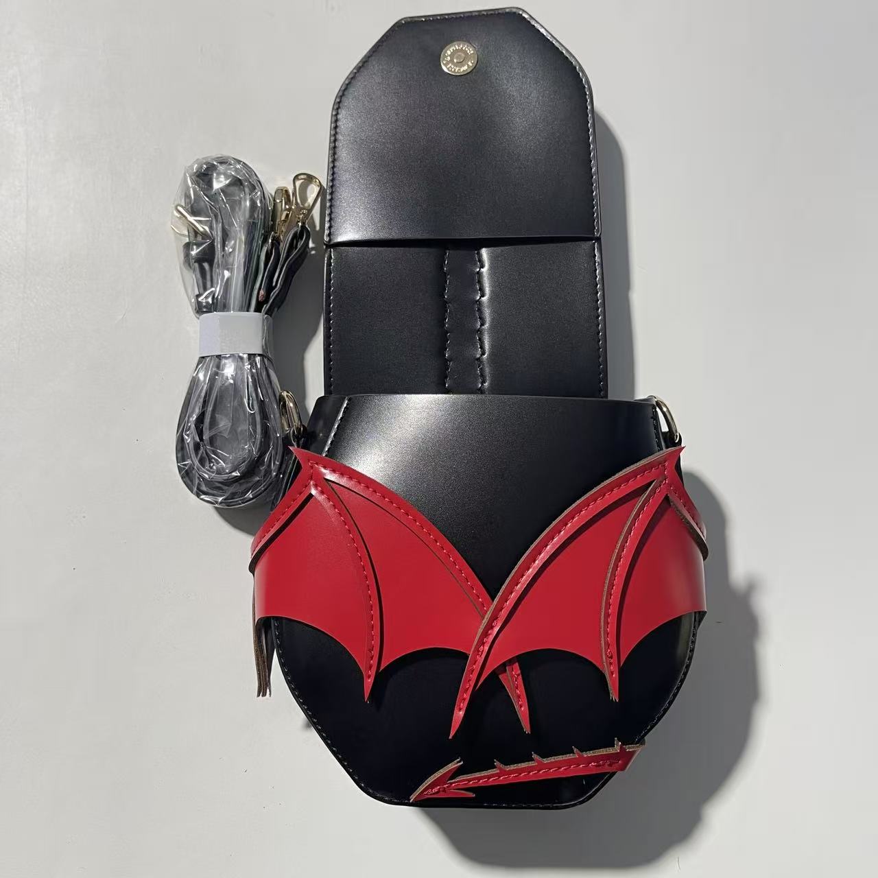 Dragon Wing Leather Crossbody Bag – Fantasy PU Shoulder Bag with 3D Dragon Design