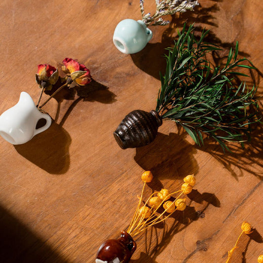 Magnetic Mini Vase for Fridge & Metal Surfaces