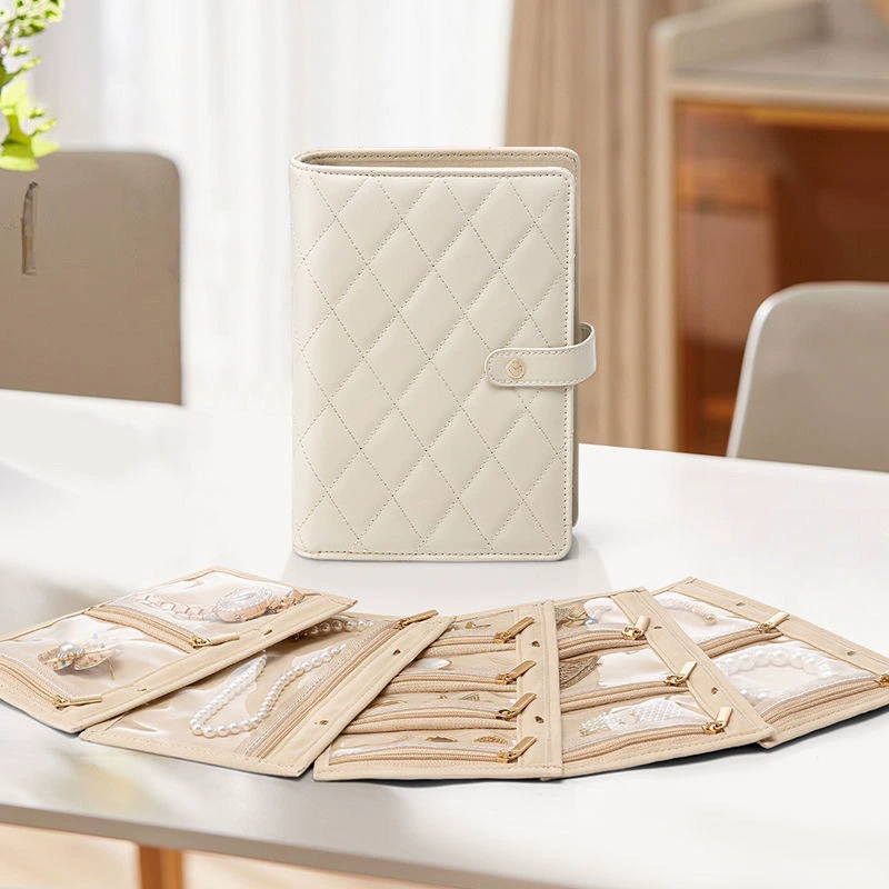 Elegant Jewelry Roll Bag – Quilted Travel Organizer for Necklaces, Rings & Bracelets