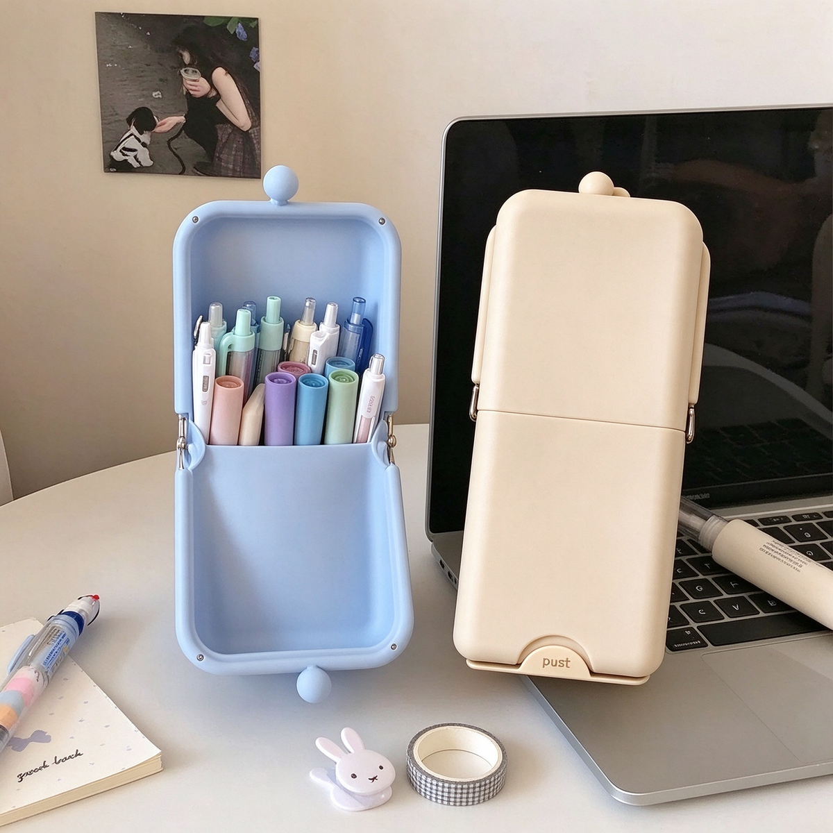 Makeup Brush Organizer Pouch