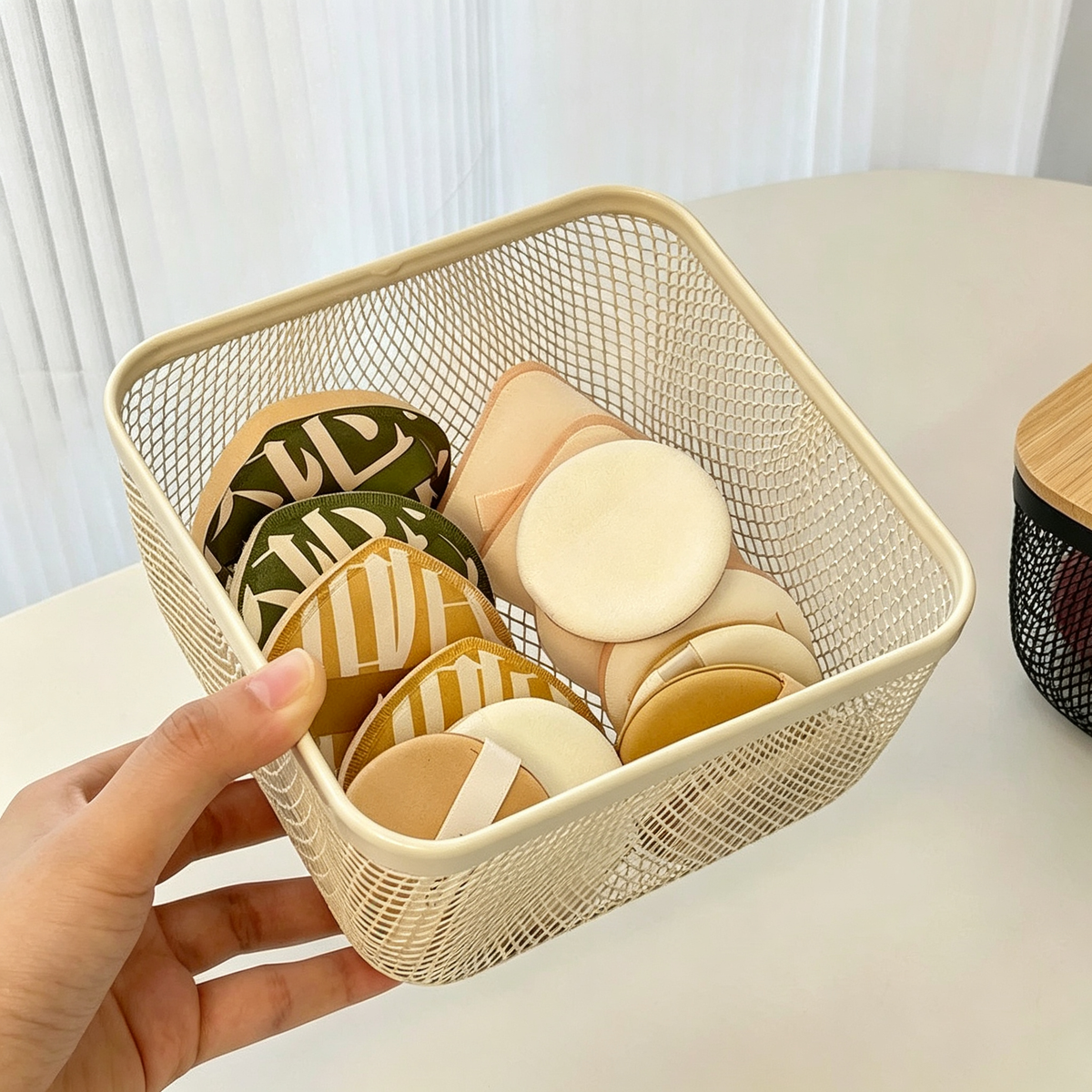 Iron Makeup Puff Storage Basket