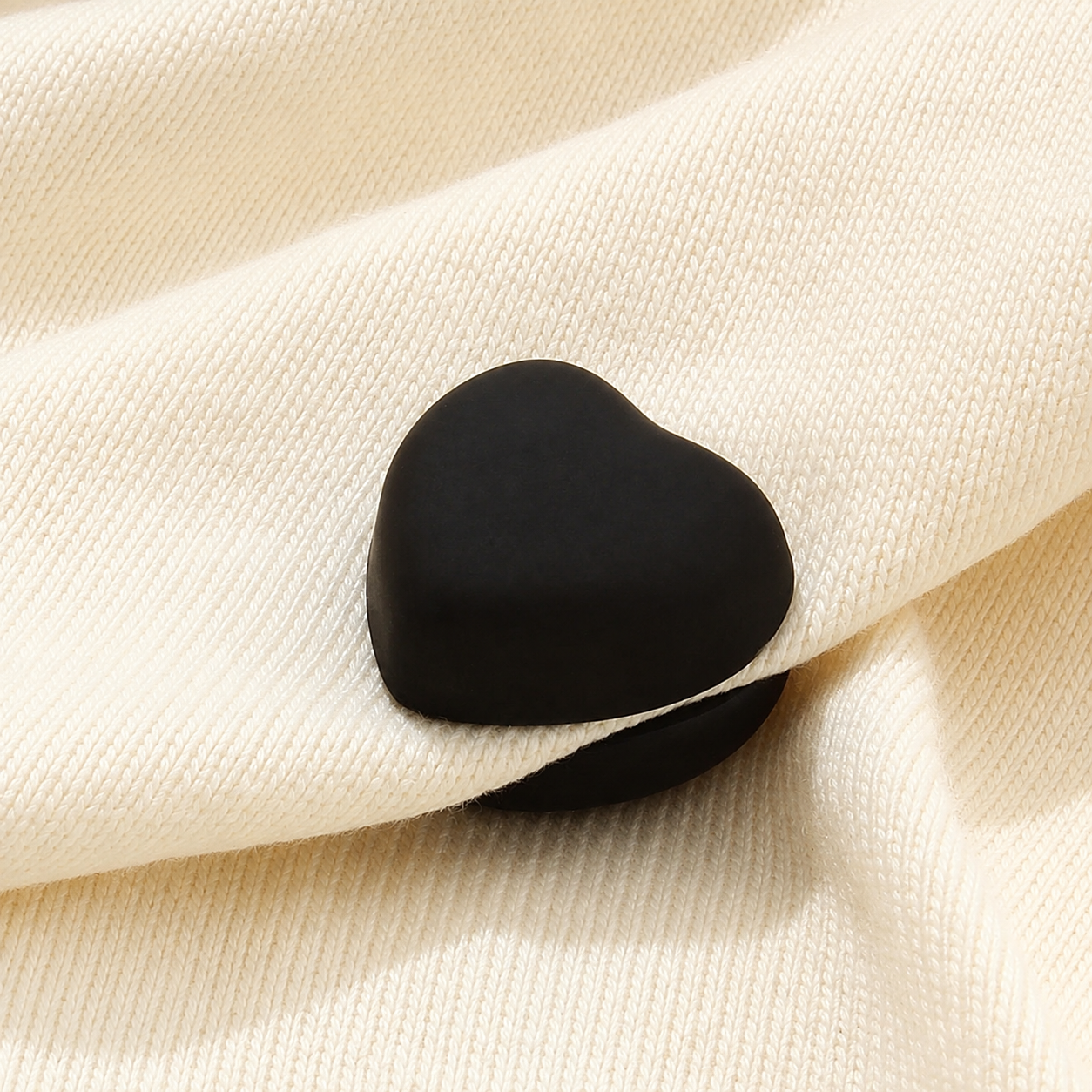 Invisible Magnetic Heart Closure
