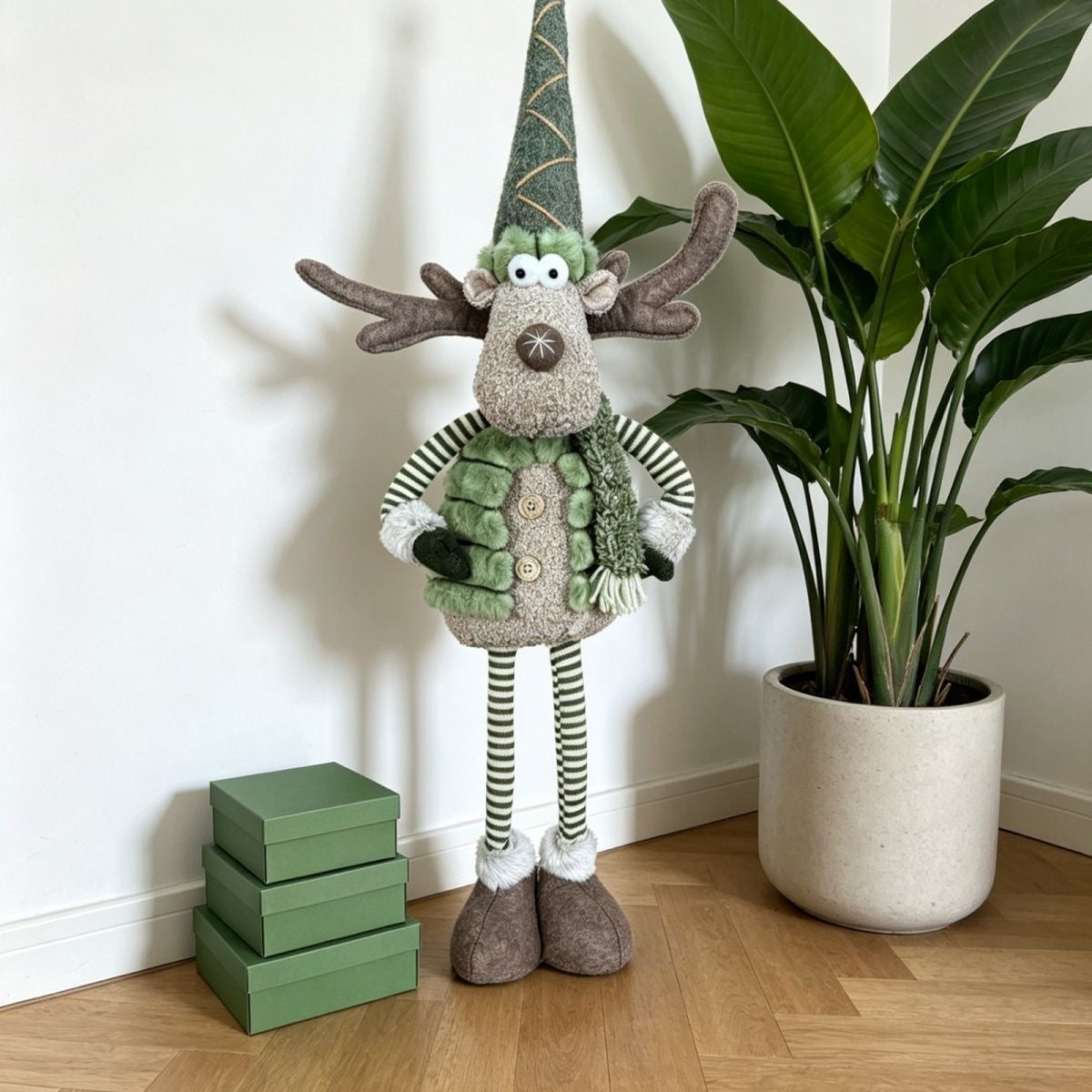 Extendable Christmas Figurine
