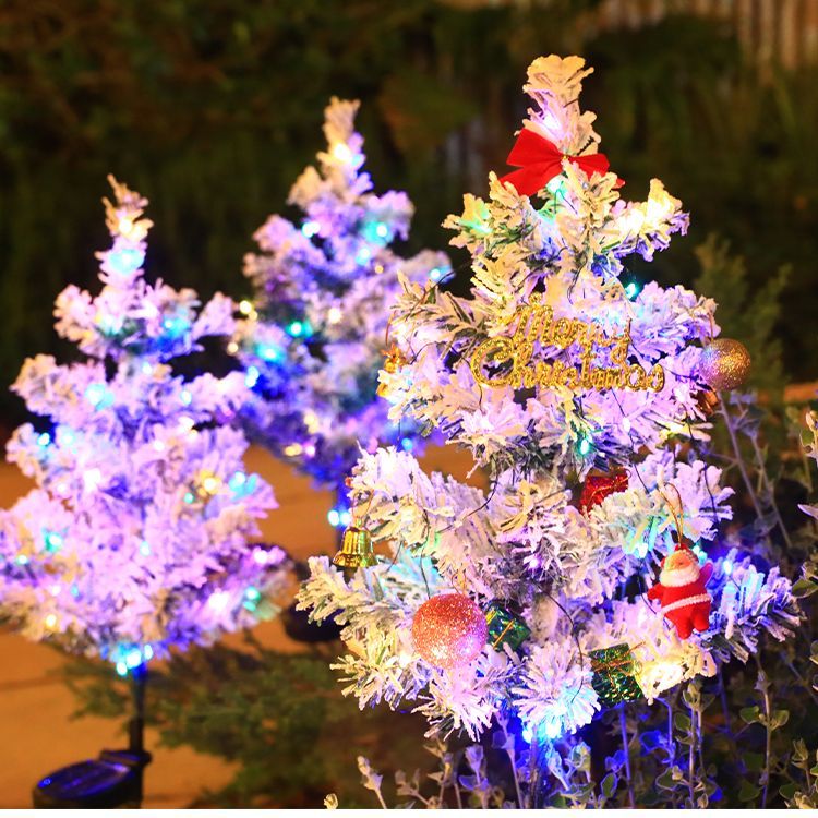 Solar-Powered Christmas Tree