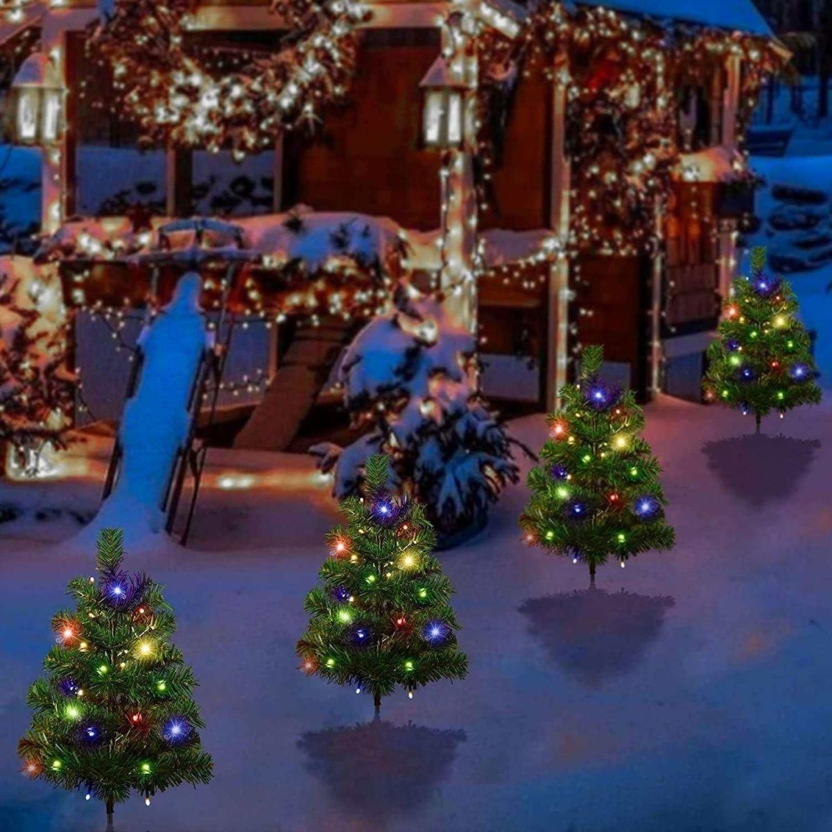 Solar-Powered Christmas Tree