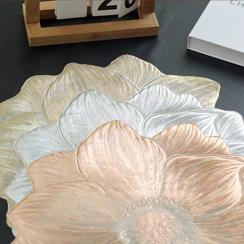 Realistic Flower Placemat – Waterproof & Heat-Resistant Table Mat