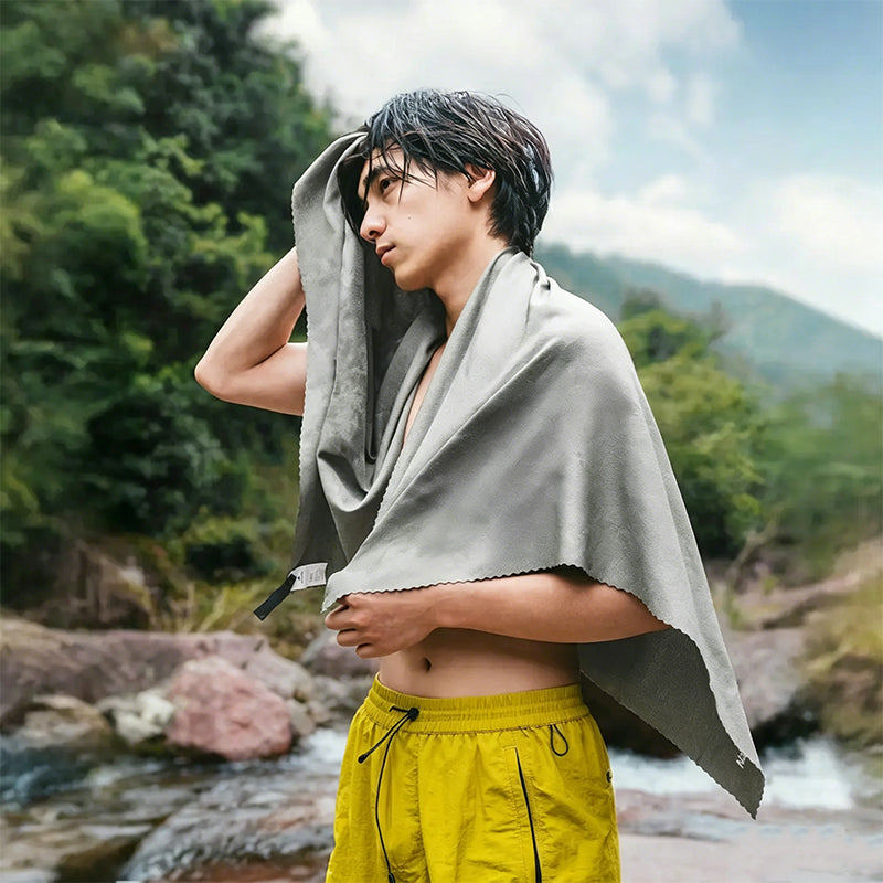Lightweight Portable Outdoor Quick-Dry Microfiber Towel