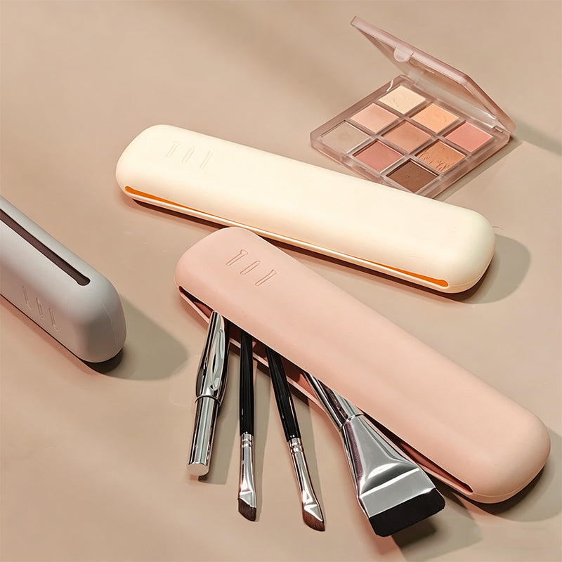 Magnetic Closure Silicone Brush Storage Case