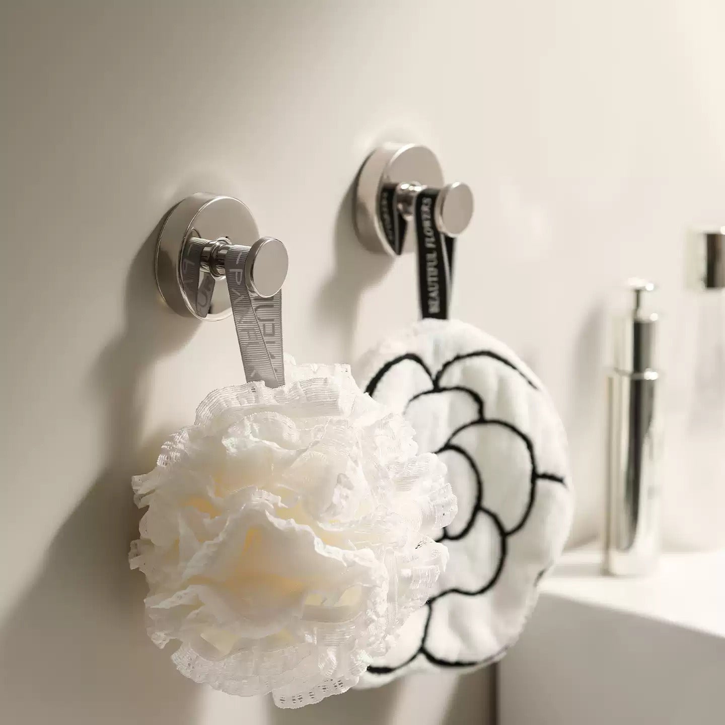 Stainless Steel No-Trace Suction Hooks | Strong Hold & Easy Installation