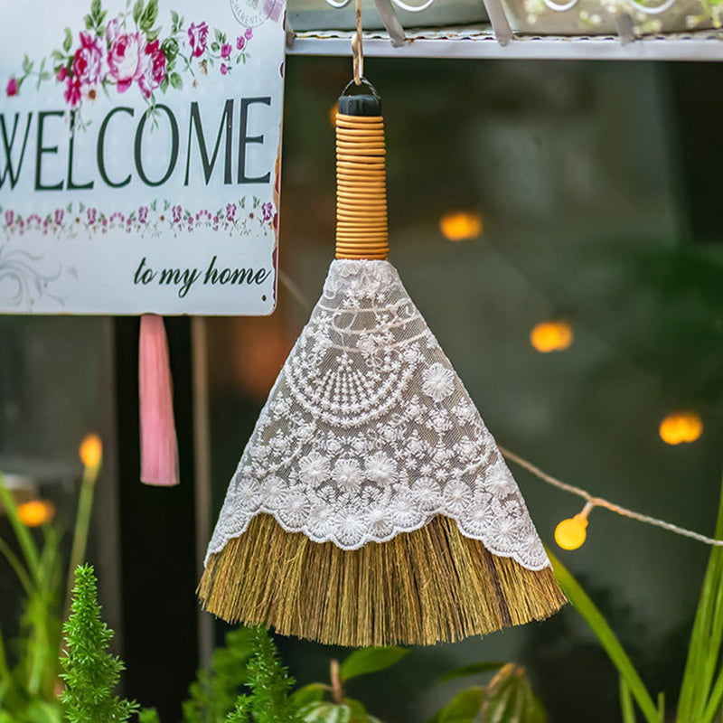 Natural Reed Mini Broom – Soft, Dense, and Lightweight