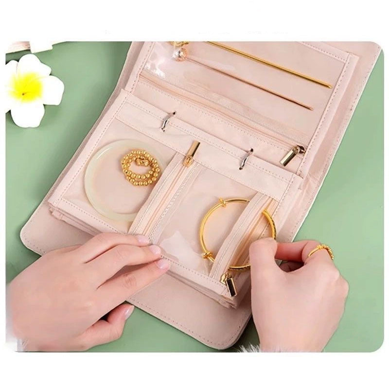 Elegant Jewelry Roll Bag – Quilted Travel Organizer for Necklaces, Rings & Bracelets