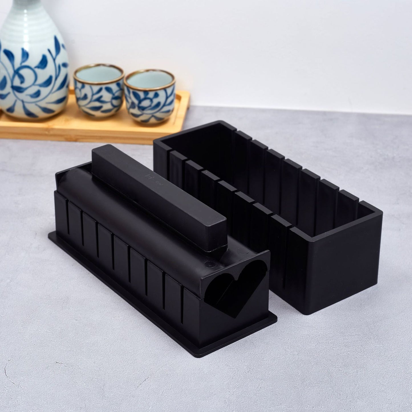 Easy Press Sushi Mold with Cutting Grooves