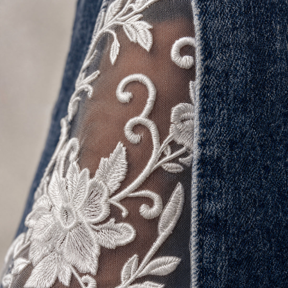 Women's Western Floral Lace Jeans – Vintage-Inspired Statement Denim Pants