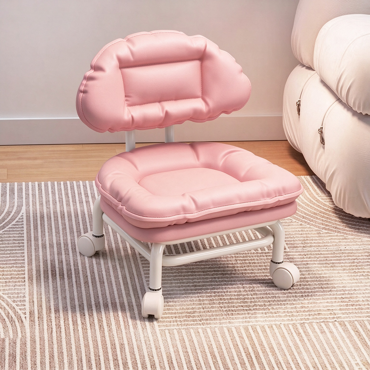 Convenient Cloud Roller Chair