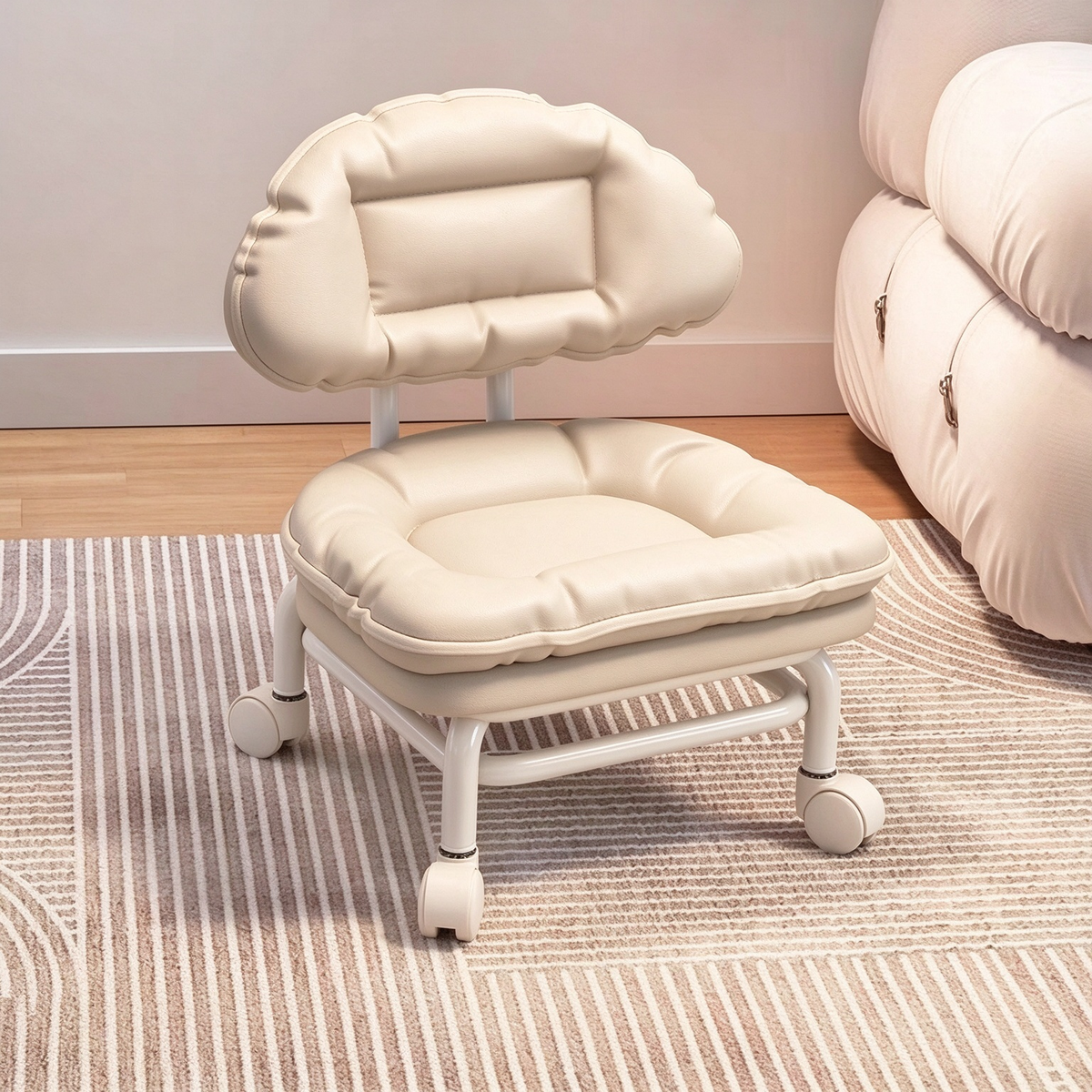 Convenient Cloud Roller Chair